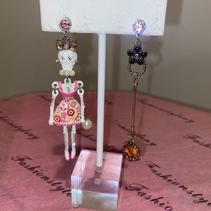 Betsy Johnson Fashion Jewelry Earrings